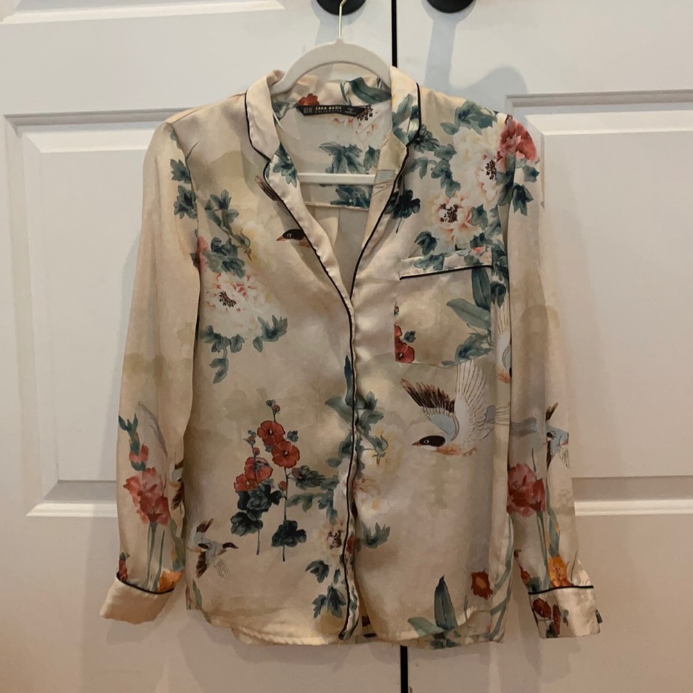 Zara XS Button-up Blouse